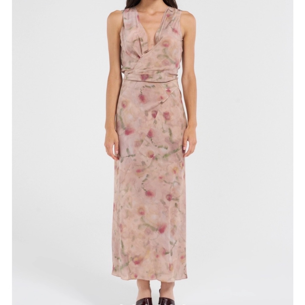 100% silk Oro Seta Floral Maxi Dress in Soft Pink